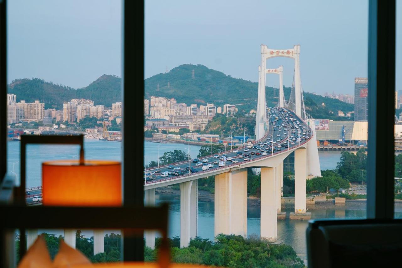 Hualuxe Xiamen Haicang Habour View Екстериор снимка