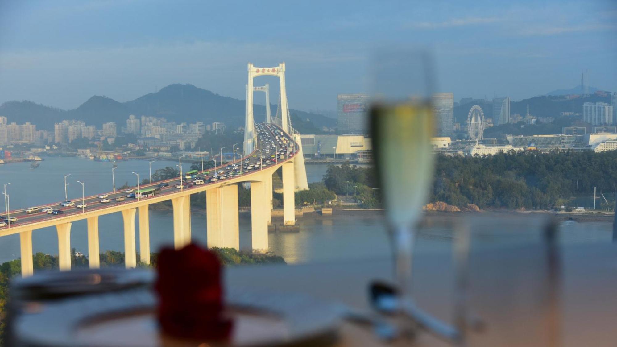 Hualuxe Xiamen Haicang Habour View Екстериор снимка