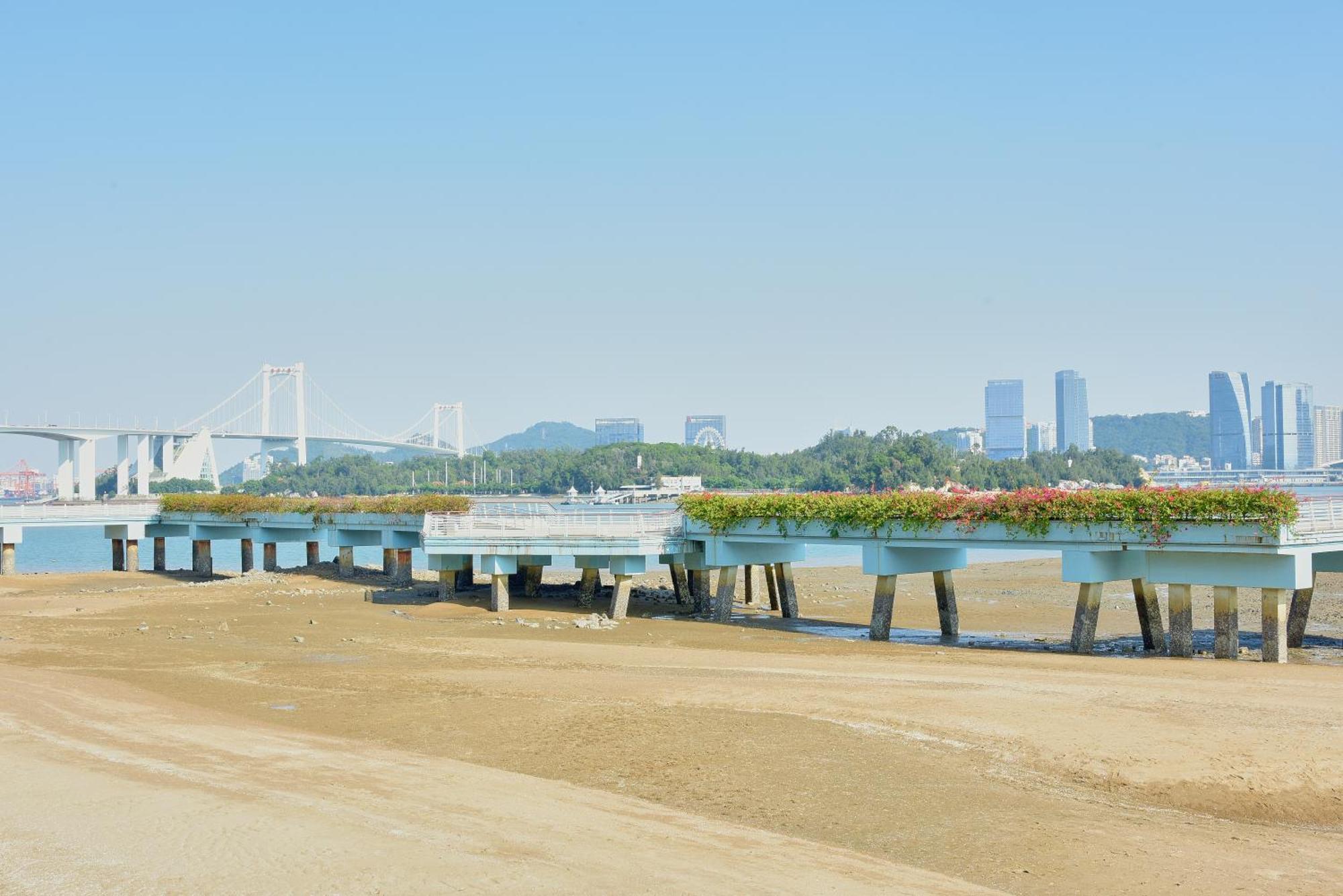 Hualuxe Xiamen Haicang Habour View Екстериор снимка